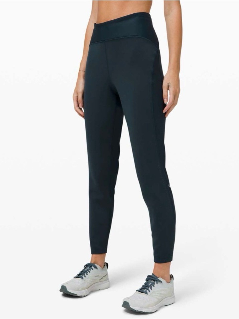 lululemon athletica Chase the Chill Super High Rise Pant 28”